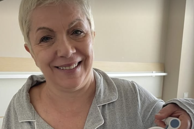 l8217abbiamo cacciato a calci in co dopo 16 anni l8217ospite assolutamente non invitato si 232 ripresentato alla mia porta rosanna banfi operata per tumore