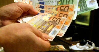 Copertina di Madre morta da 3 anni nascosta in cantina