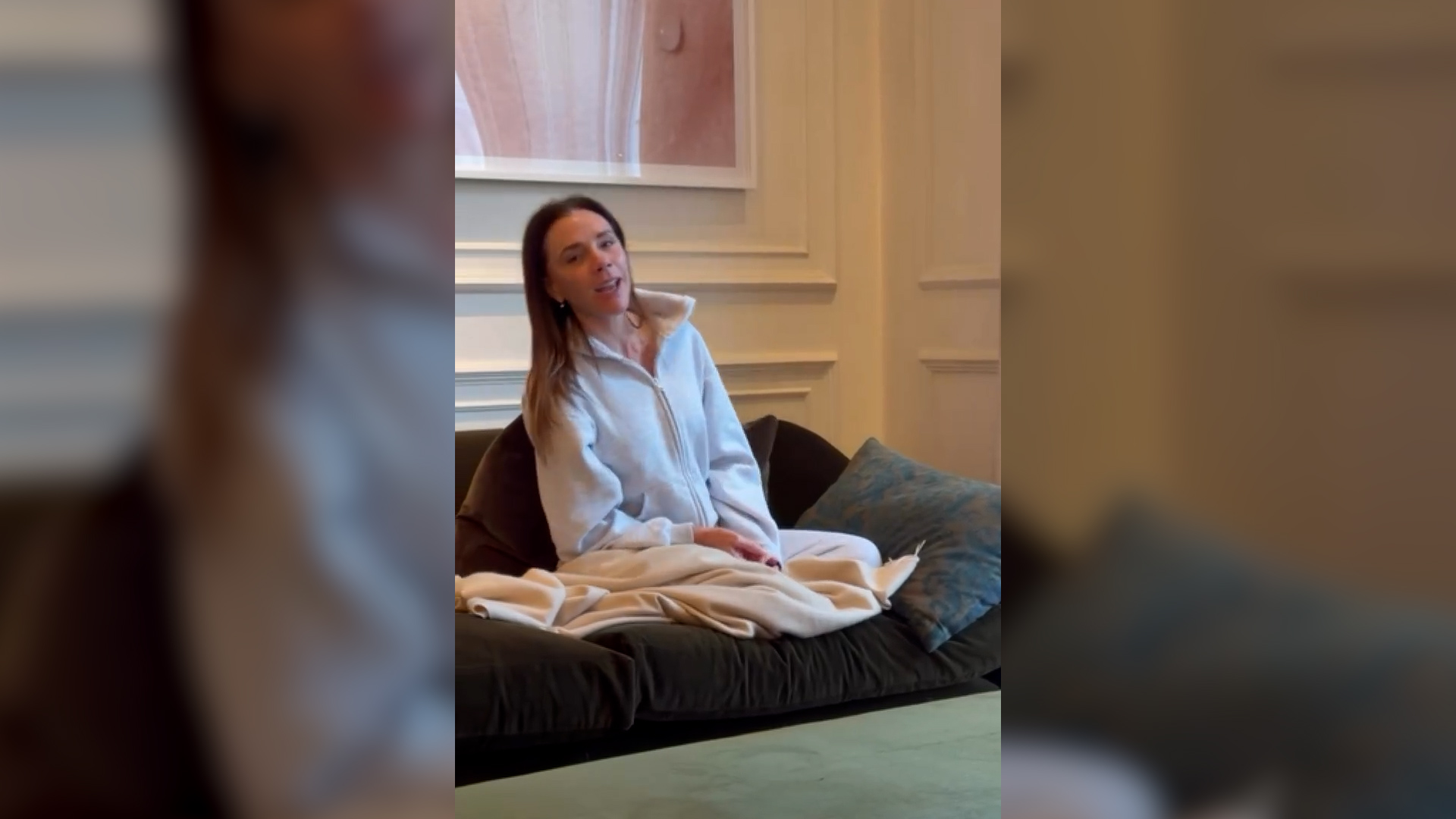 Victoria Beckham effetto nostalgia: l’ex Posh Spice canta Viva Forever con il figlio Cruz. Il video nell’intimità di casa