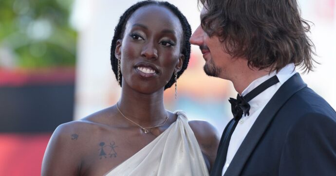 “Nella vita dell’atleta non hai il tempo di fermarti, di piangere. Succede che ti abitui, che comincia a piacerti la solitudine. Poi vedi i tuoi coetanei e magari succede qualcosa”: parla Egonu