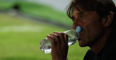 Copertina di Antonio Conte non parla prima di Napoli-Atalanta: il clima a Castel Volturno e la scelta del silenzio