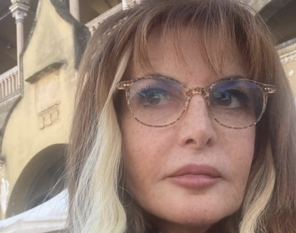 “Sono terrorizzata dall’invecchiamento del mio corpo e del mio cervello. Avevo una memoria di ferro, ora non ho quella sicurezza… La frase sul circolino? Fagnani se ne trovi un altra”: parla Giuliana De Sio “Sono terrorizzata dall’invecchiamento del mio corpo e del mio cervello. Avevo una memoria di ferro, ora non ho quella sicurezza… La frase sul circolino? Fagnani se ne trovi un altra”: parla Giuliana De Sio