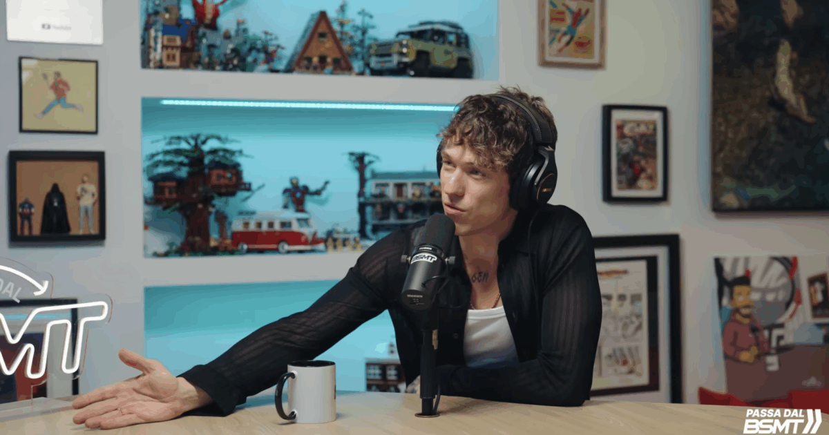 irama non voglio fare lo stroo n233 l8217altezzoso ma mi vergogno di finire su riviste gossip avevo i paparazzi attaccati mi seguivano anche all8217estero folle