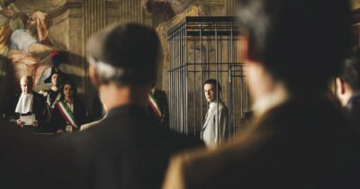 Copertina di Mostro di Firenze, la città cerca ancora i colpevoli, a cena o nelle piazzole di sosta