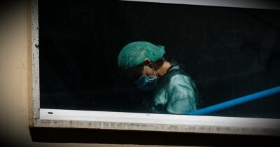 Copertina di Sospetto caso di febbre emorragica di Marburg ad Asti: paziente isolato. “Primi test negativi”