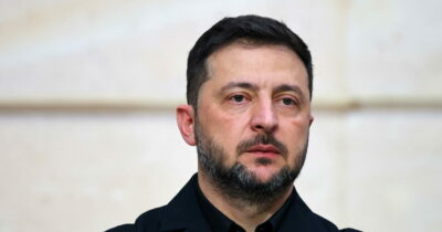 Copertina di Piano di pace per l’Ucraina, i media russi: “Gli americani hanno fatto emergere lo scandalo corruzione per fare pressione su Kiev”