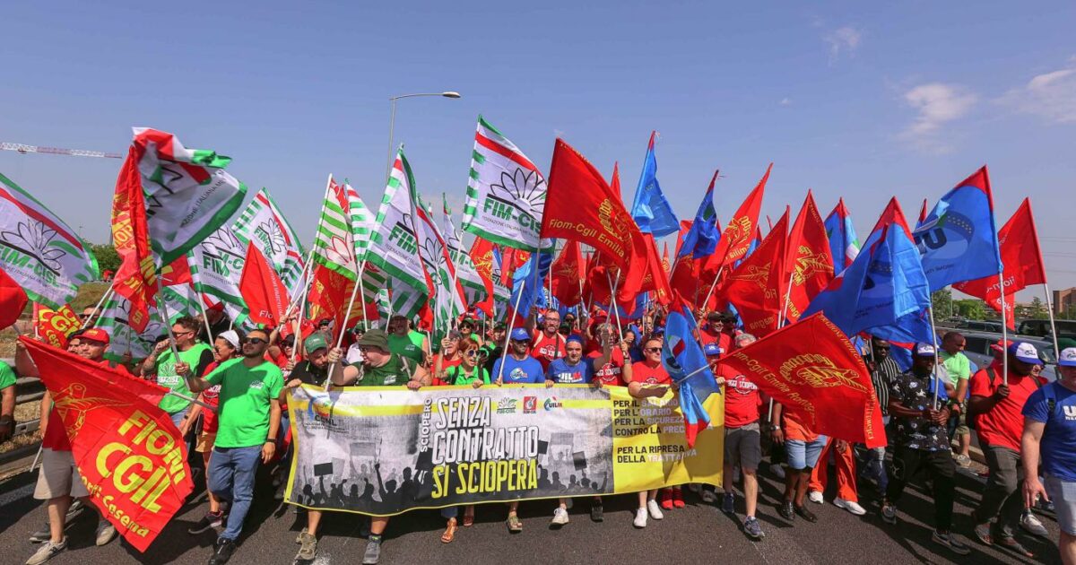 Firmato il rinnovo del contratto dei metalmeccanici: aumento di 205 euro. Maggiori tutele, sicurezza e formazione