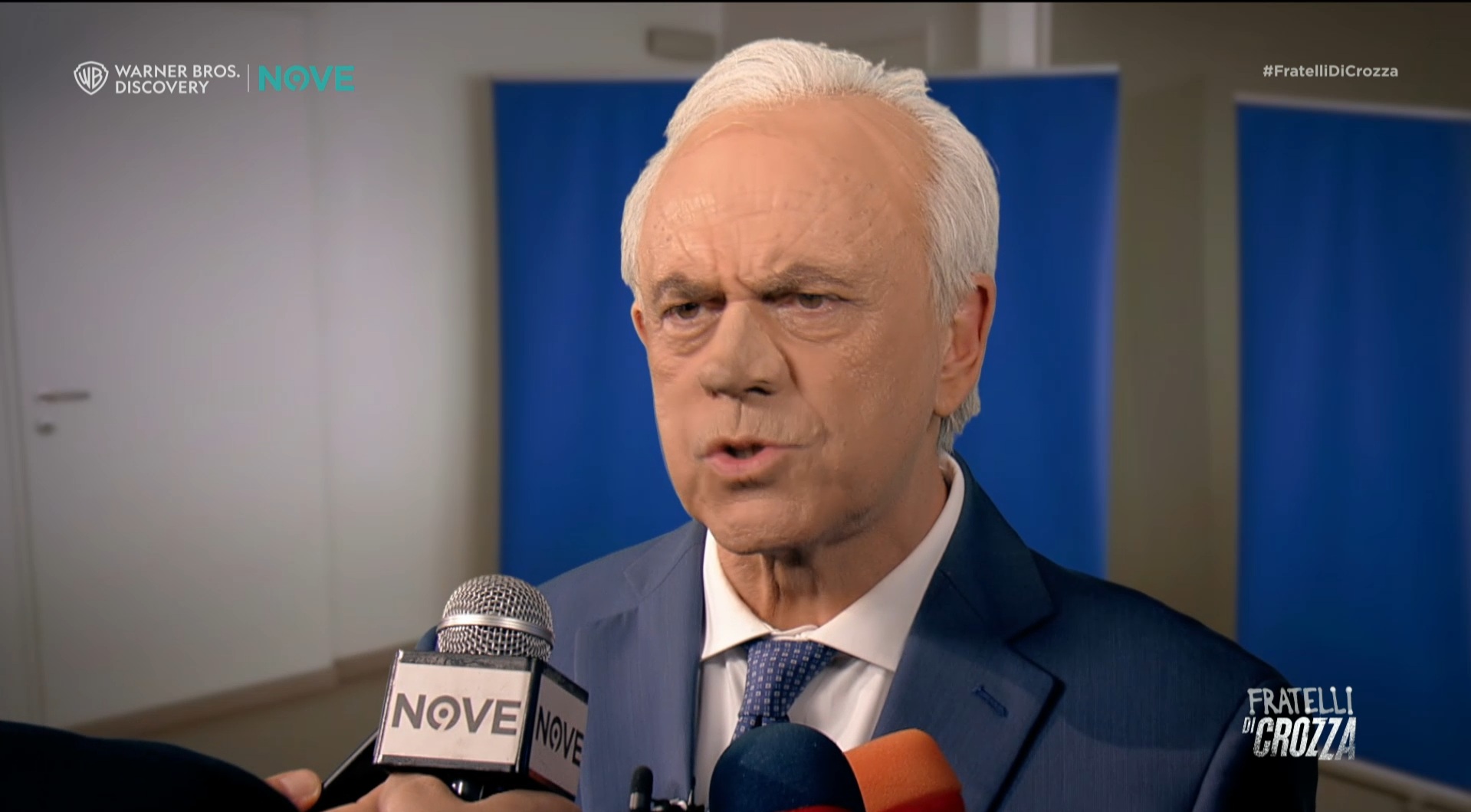 Crozza Piantedosi si difende così: “Condono in Campania? Se un africano arriva qui e si rifà il naso va tutto bene” – Video