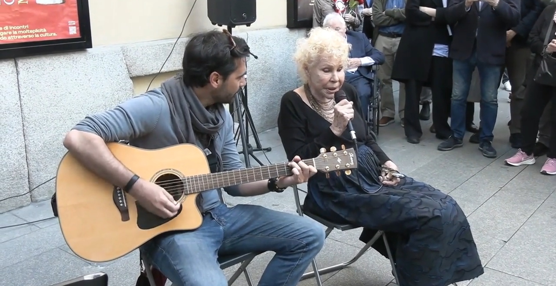 ornella vanoni quando sorprese tutti il 25 aprile improvvisa ma mi8230 per strada e parla di giovani e antifascismo da Ilfattoquotidiano.it ornella vanoni quando sorprese tutti il 25 aprile improvvisa ma mi8230 per strada e parla di giovani e antifascismo