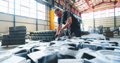 Copertina di Tute blu,  firmato rinnovo  contratto: aumento  di 205 €