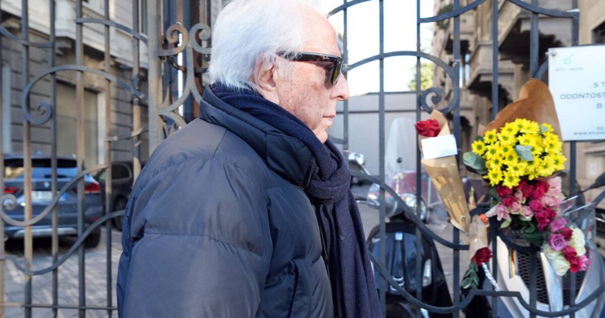 “Guardava la tv e ha chiesto un gelato: quando la sua collaboratrice gliel’ha portato era morta”: Mario Lavezzi in lacrime rivela gli ultimi istanti di Ornella Vanoni