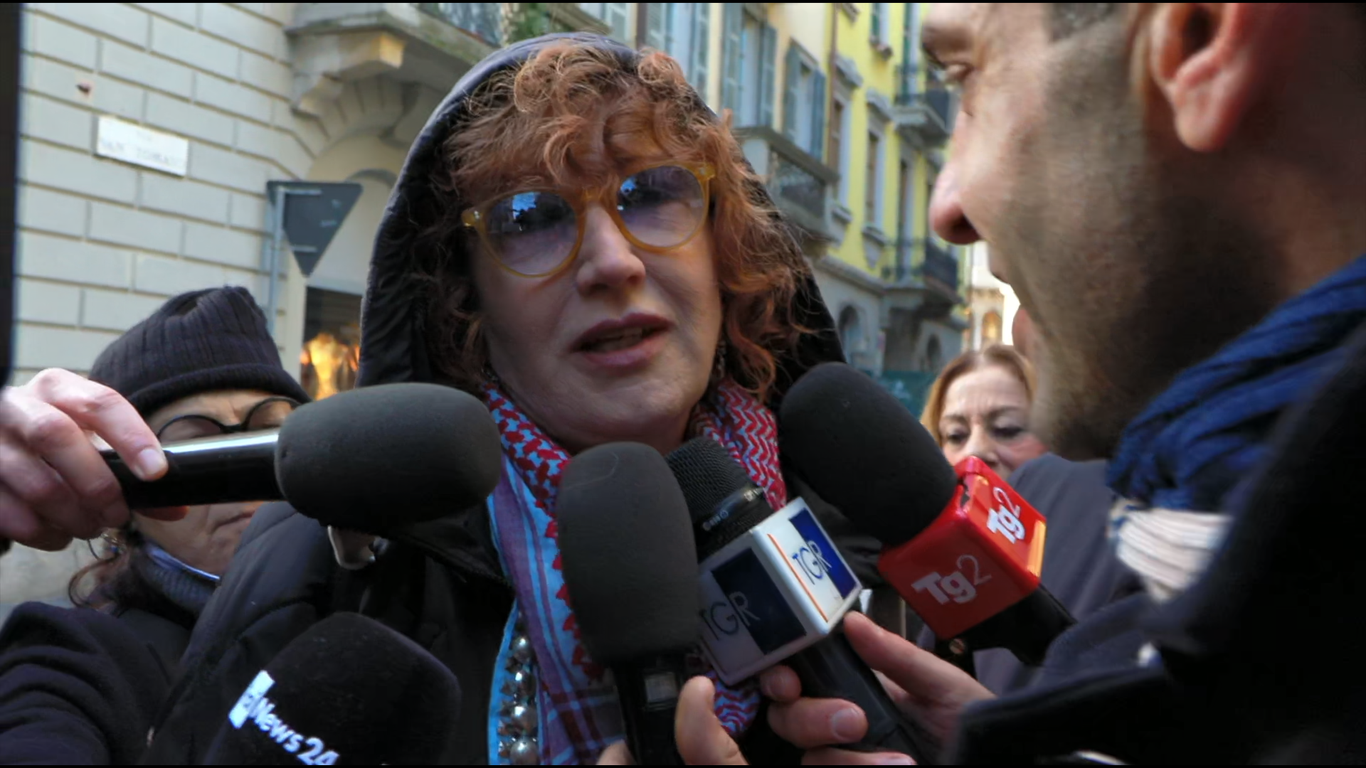 Ornella Vanoni, Fiorella Mannoia alla camera ardente: “Un punto di riferimento, era il simbolo della libertà e dell’irriverenza” – Video