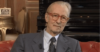 Copertina di Feltri in lacrime per Ornella Vanoni: “La amavo, mi offriva sempre le canne. Una volta dopo aver fumato ha vomitato, le ho detto: ‘Chi tra i due allora è più cretino?’ e lei mi rispose così”