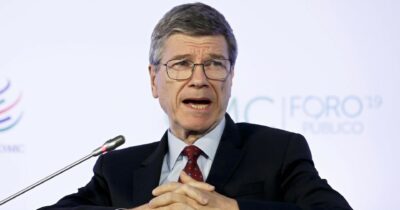 Copertina di Ucraina, Jeffrey Sachs: “Donald realistico. L’Europa ritorni alla diplomazia”