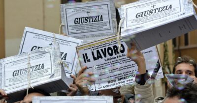 Copertina di Fine Pnrr, 20mila precari rischiano di  andare a casa