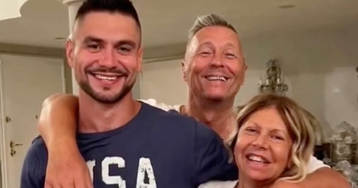 “Sognavo di avere 10 figli, quando ho scoperto che non potevo averne sono stato male. Ho adottato Vladik e dalla prima volta che l’ho visto sono successe cose stranissime”: la confessione di Paolo Belli