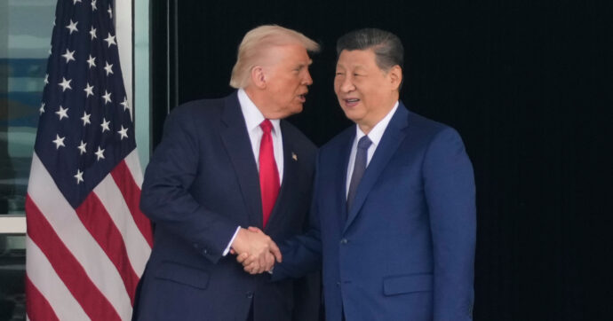 La minaccia dei dazi Usa fa il solletico alla Cina: surplus commerciale per la prima volta oltre i 1000 miliardi di dollari