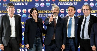 Copertina di Elezioni regionali senza storia: Decaro trionfa in Puglia, in Campania stravince Fico. In Veneto domina il leghista Stefani | Diretta