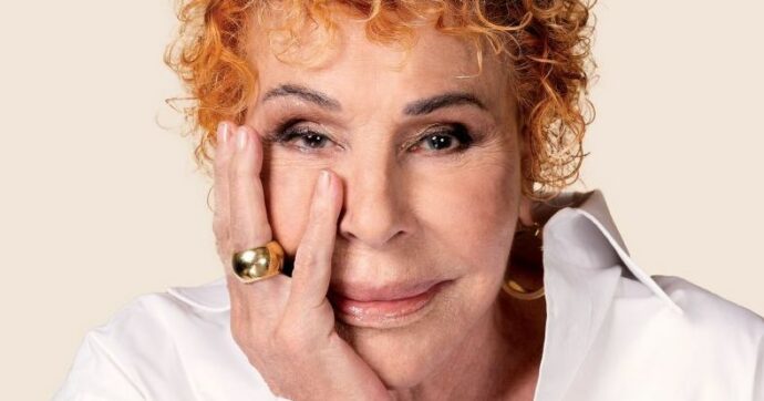 “Vieni con me in bagno che ti asciugo i capelli”: il mio incontro con Ornella Vanoni che si tramutò in colpo di fulmine