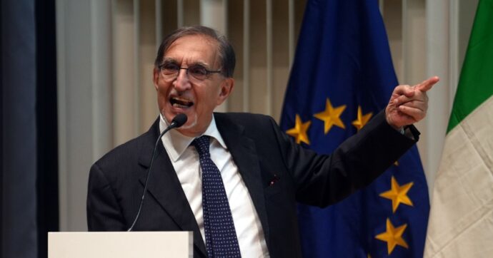La Russa che parla (male) della Flotilla ci dà una notizia