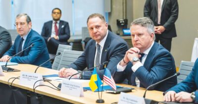 Copertina di Zelensky conta su Yermak che in patria è “Ali Baba”