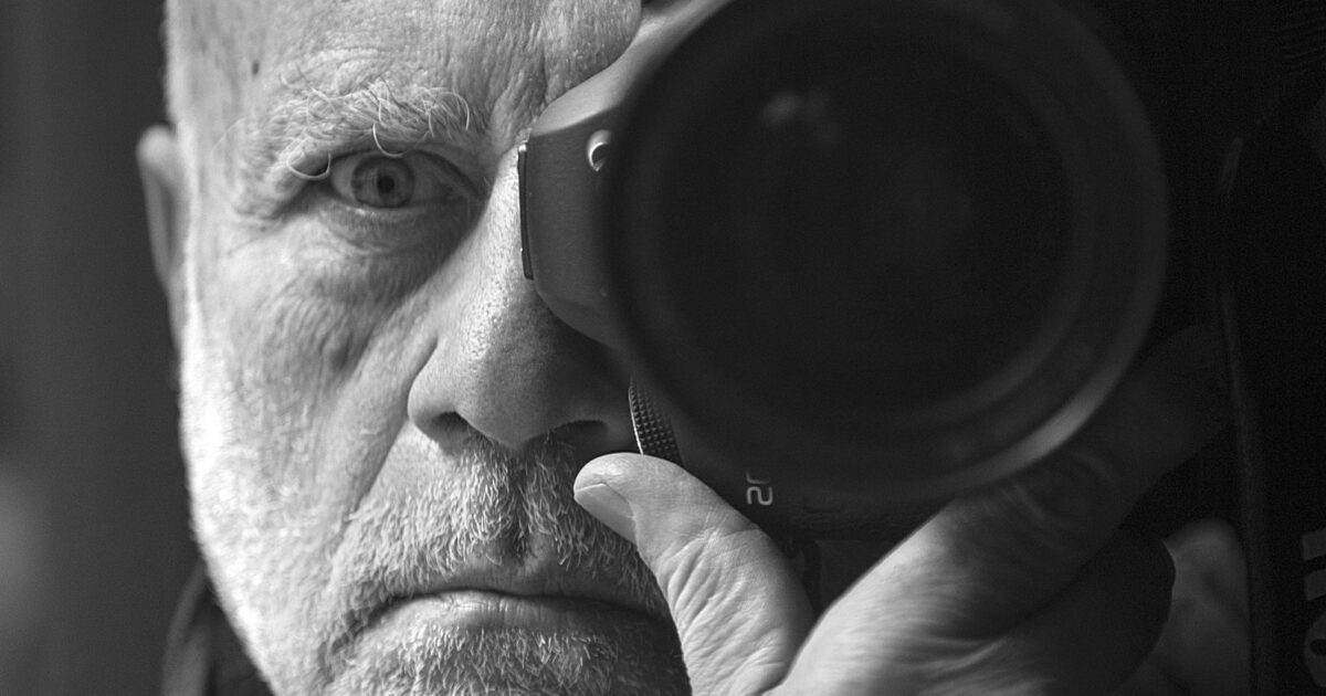 L’intervista: “Io, Sciascia, i selfie e D&G: ma la fotografia non  è arte”