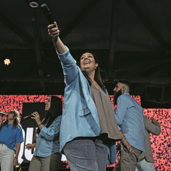 Ehi raga, fate un applauso a Dio! Il boom degli evangelici tra fede, soldi e politica