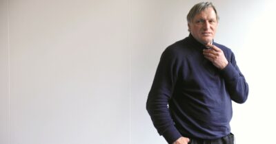 Copertina di “Benedire un carro armato è una bestemmia. La croce di dio non è un’arma” | L’intervista a Don Luigi Ciotti su Millennium