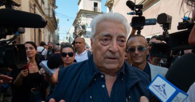 Copertina di “Michele Guardì lasci ‘I Fatti Vostri’. Comportamenti inaccettabili, toni aggressivi e totale mancanza di rispetto. Si è superato il limite”: il comunicato dei sindacati