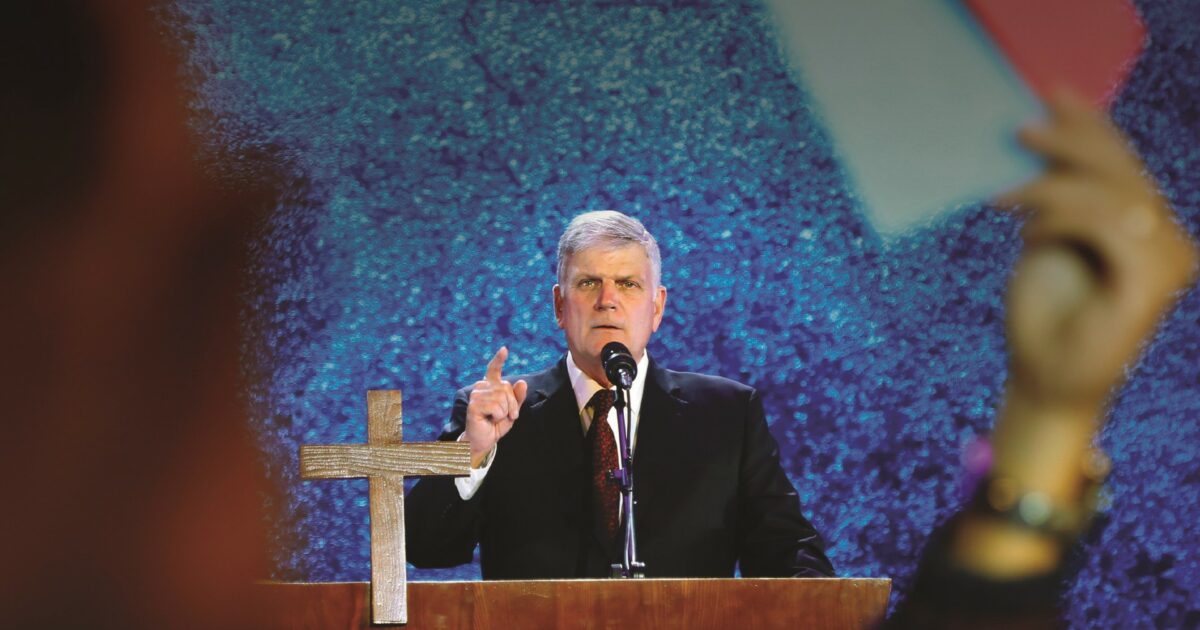 A destra di dio: da Pio XII ai predicatori pro-Milei