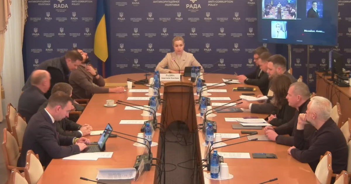 Ucraina, l’ex socio di Zelensky “aveva dossier su 527 tra ministri, deputati, giornalisti e investigatori anti corruzione”