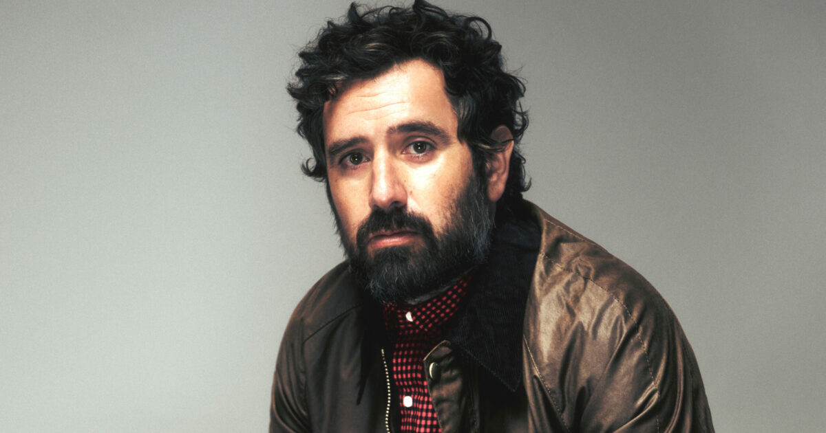 “Mia figlia Anna mi ha cambiato, ormai sono un damerino. Amo le case, sono il riferimento degli agenti immobiliari di Roma. Io a Sanremo? Sentiremo domenica”: parla Tommaso Paradiso