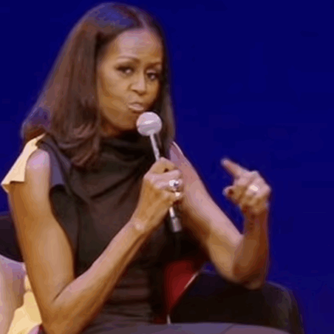 “Avete idea di come Michelle Obama abbia improvvisamente perso tutto questo peso a 61 anni?”: i commenti in rete sulle nuove foto della ex first lady e le illazioni su Ozempic