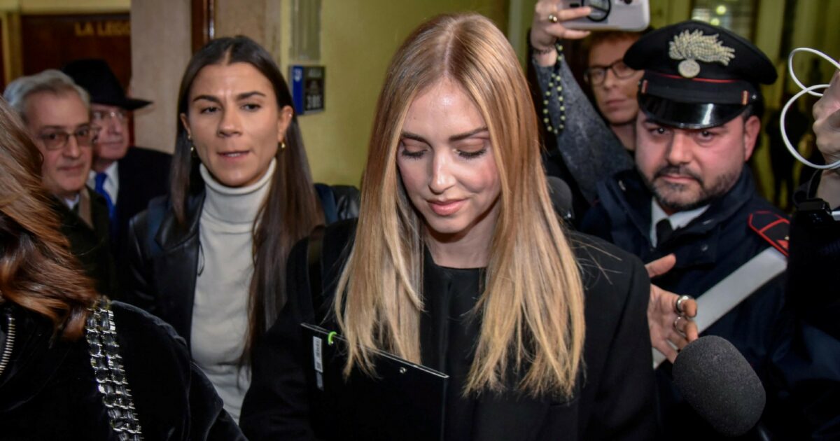 “Sono tranquilla e fiduciosa”, Chiara Ferrani in Tribunale prima della sentenza per truffa aggravata “Sono tranquilla e fiduciosa”, Chiara Ferrani in Tribunale prima della sentenza per truffa aggravata