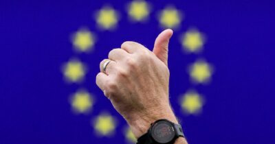 Copertina di Strasburgo, sì al fondo per armarsi: contrari 5S, 2 Pd e Verdi