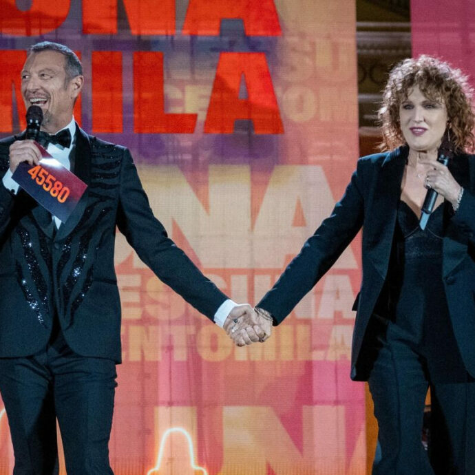 Una Nessuna Centomila, devoluti 200mila euro ai centri antiviolenza oltre ai 500mila euro già raccolti e donati a settembre dopo il concerto-evento a Napoli