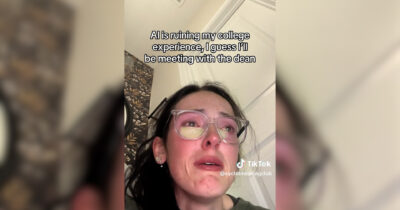 Copertina di “Ho passato ore su questo compito e il professore dice che è AI”: lo sfogo virale di una studentessa