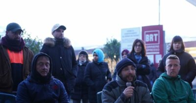 Copertina di La vittoria degli operai dell’appalto di Brt dopo 8 giorni di sciopero per contratti e condizioni di lavoro: “Trovato l’accordo”