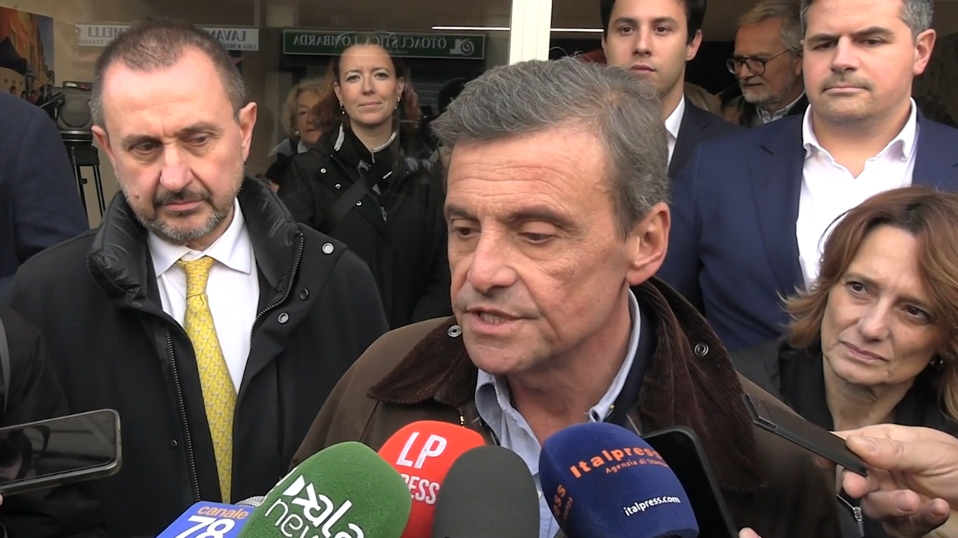 regionali calenda vince la linea schlein ma quante cazzate8230 in campania c8217232 fico uno che non ha mai lavorato in vita sua