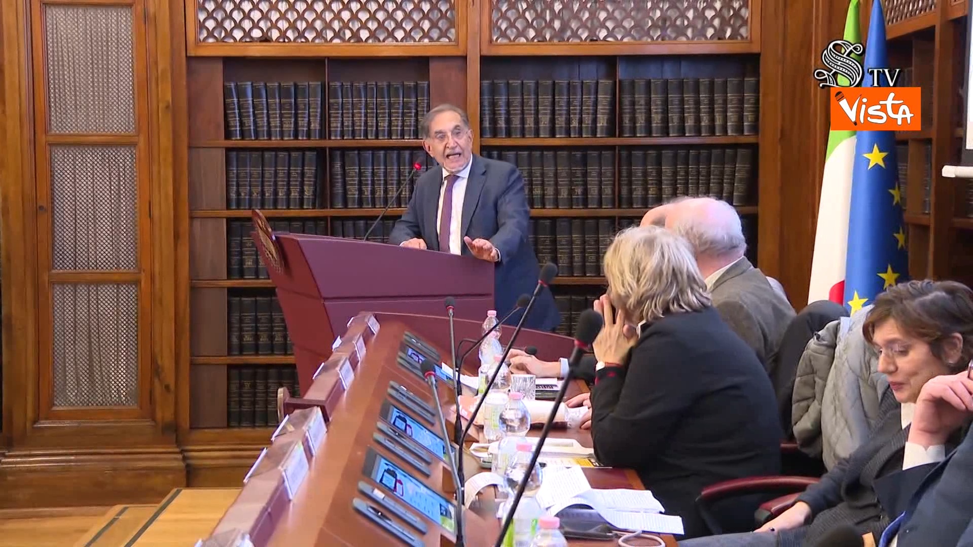 la destra vuole appropriarsi di pasolini la russa msi non cacci242 mai un omosessuale il pci s236 8211 video