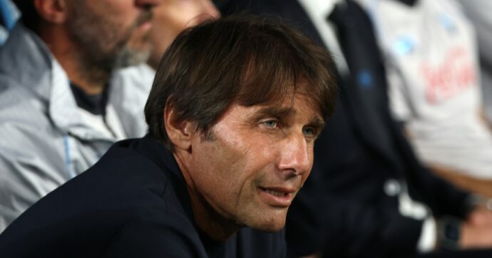 “Il Napoli non è morto, ma siamo ancora pochi. In crisi? Vedete che situazioni affrontiamo”: Conte dopo il 2-0 sul Qarabag