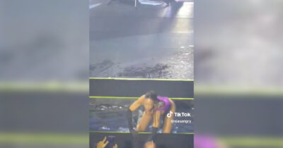 Copertina di Elodie infuriata durante il concerto: strappa il telefono dalle mani di un uomo che la riprende troppo da vicino – Video