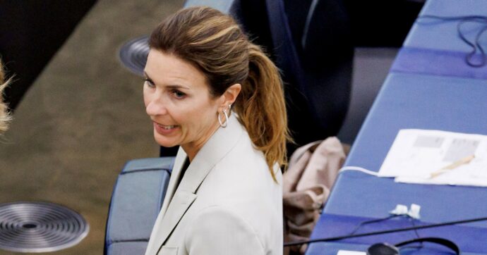 Qatargate Ue: Per Moretti&C. c’è il salvagente