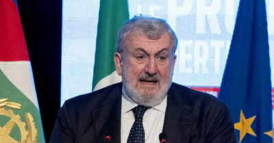 Copertina di Puglia, Emiliano a casa: 22 anni dopo può tornare a fare il pm