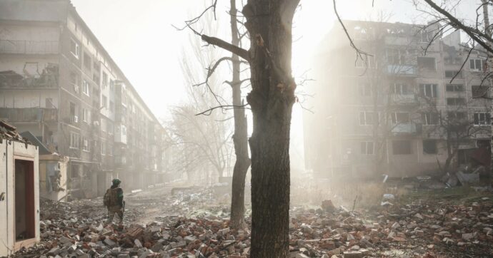 Ucraini senza soldati e sovrastati anche in aria dai droni russi