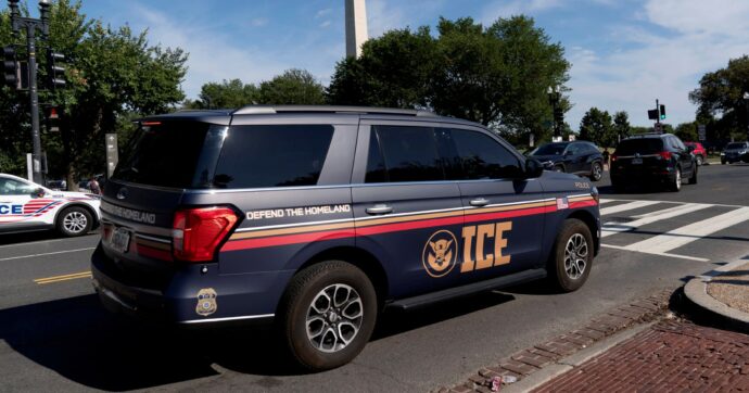 Pure la portavoce della Casa Bianca ha guai con l’Ice