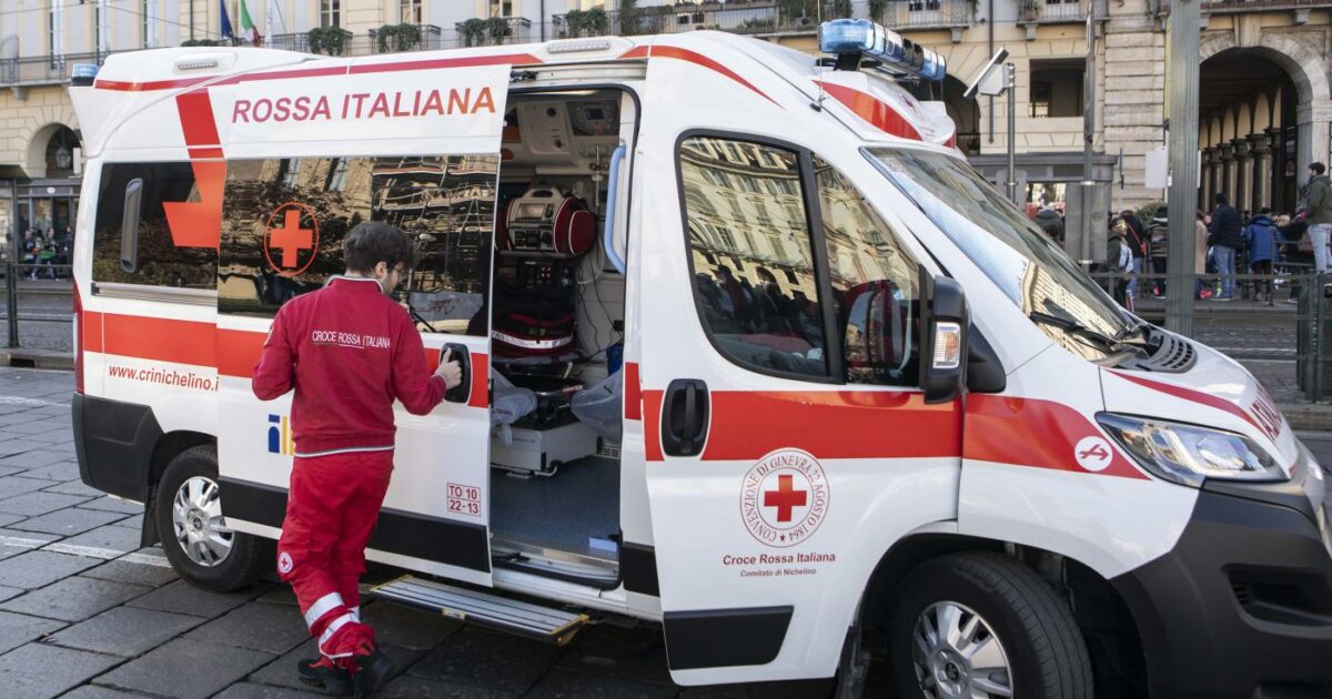 A Vibo Valentia si attende un’ambulanza in media per 35 minuti: a Trieste arriva in 12. I dati del report di Agenas A Vibo Valentia si attende un’ambulanza in media per 35 minuti: a Trieste arriva in 12. I dati del report di Agenas
