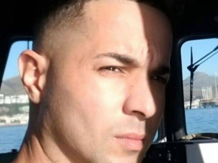 sto per annegare tu nuota e non fermarti ti voglio bene padre muore per salvare i suoi figli dalle onde da Ilfattoquotidiano.it sto per annegare tu nuota e non fermarti ti voglio bene padre muore per salvare i suoi figli dalle onde