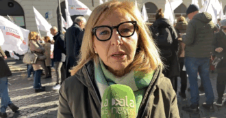 Copertina di Sciopero dei giornalisti, il presidio a Roma: “Irricevibile la proposta degli editori di tagliare sui nuovi contratti”