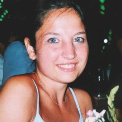 Copertina di “Chiara trovò le foto porno nel pc di Alberto Stasi la sera prima dell’omicidio, ora c’è la certezza”: le nuove analisi dei consulenti della famiglia Poggi